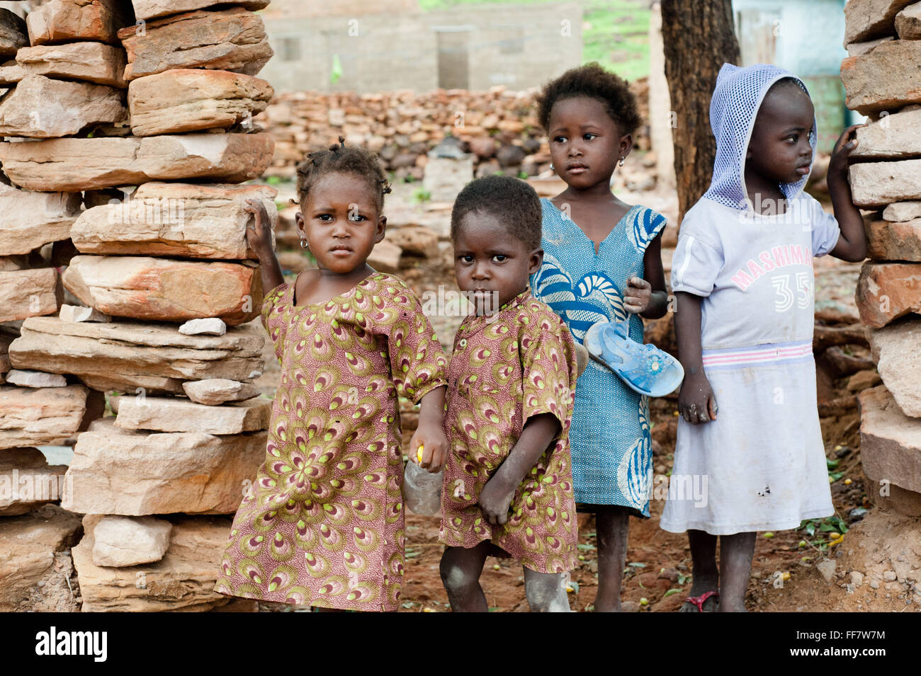 Mali, Afrika - Gruppe von schwarzen Kindern in Afrika Stockfoto