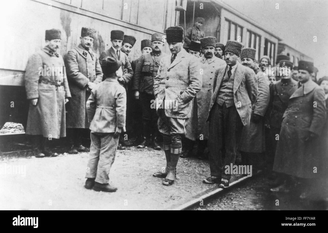 MUSTAFA KEMAL Atatürk /n(18811938). Türkischer Soldat und Staatsmann. Atatürk und seine