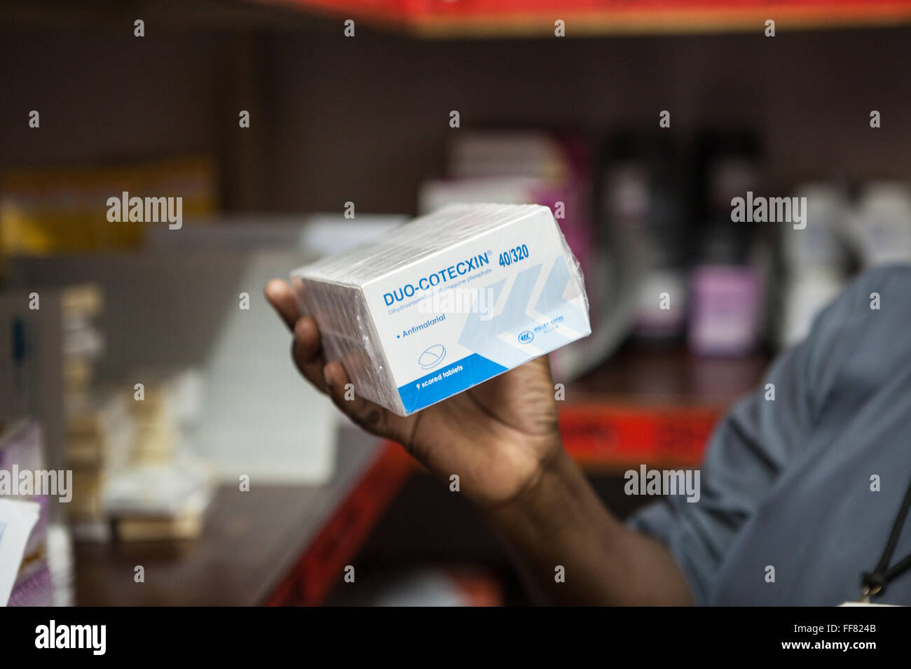 Anti-Malaria-Medikamente, in der nach außen Patienten Apotheke St. Francis Hospital, Ifakara, Tansania. Stockfoto