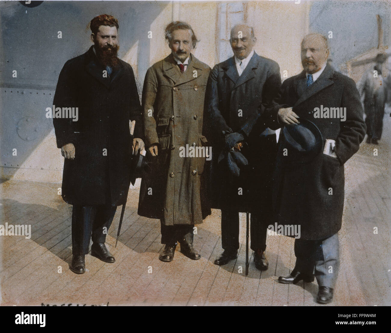 ZIONISTISCHEN WELTKONGRESS. /nAlbert Einstein, zweite von links, Chaim Weizmann, Dritter von links und anderen Delegierten zum zionistischen Weltkongress: Öl über ein Foto, 1921. Stockfoto