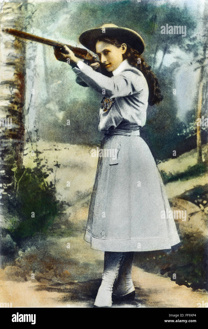 ANNIE OAKLEY (1860 – 1926). /nAmerican-Schützin: Öl über ein Foto, 1899. Stockfoto