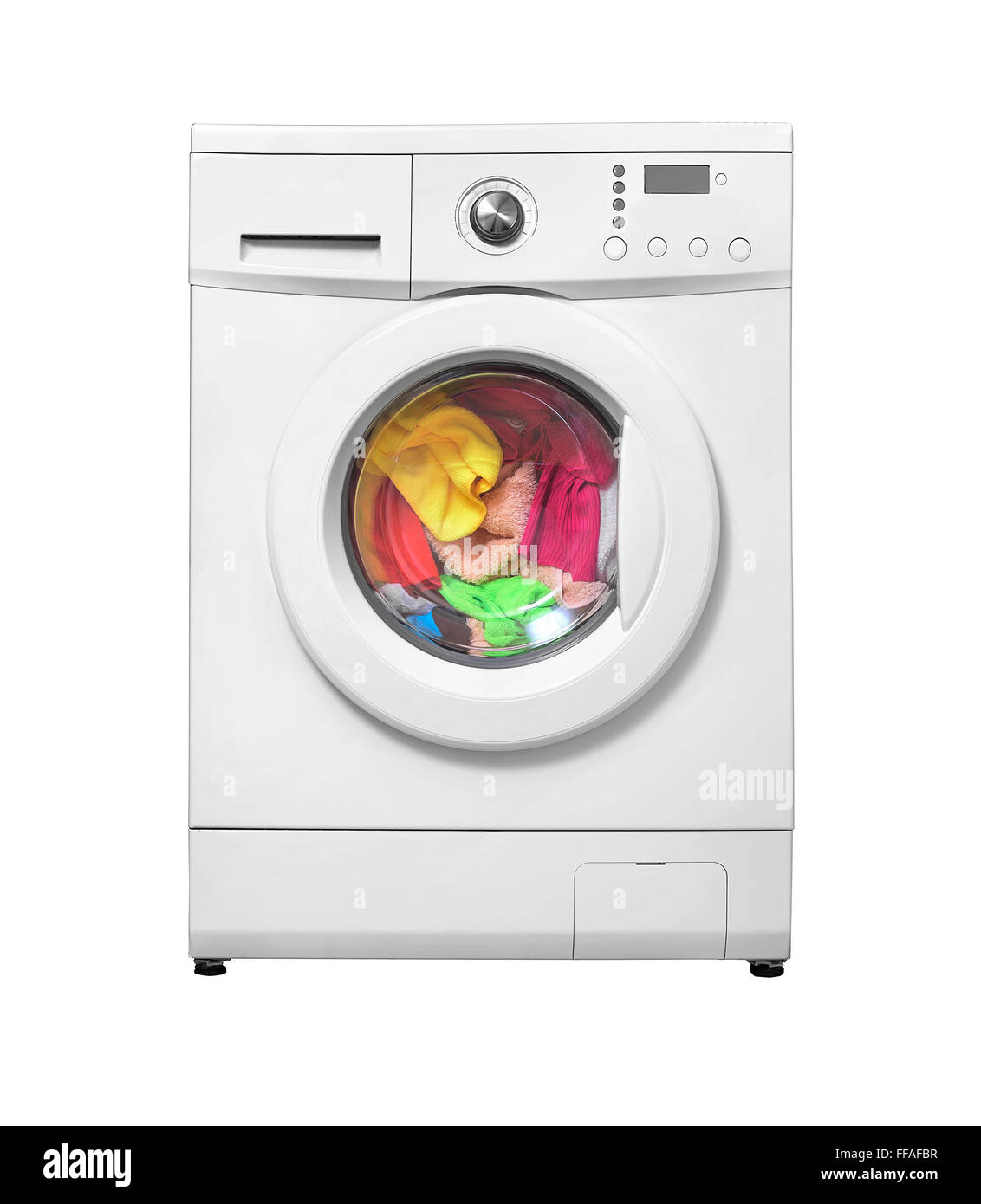 Waschmaschine mit Wäsche. Stockfoto