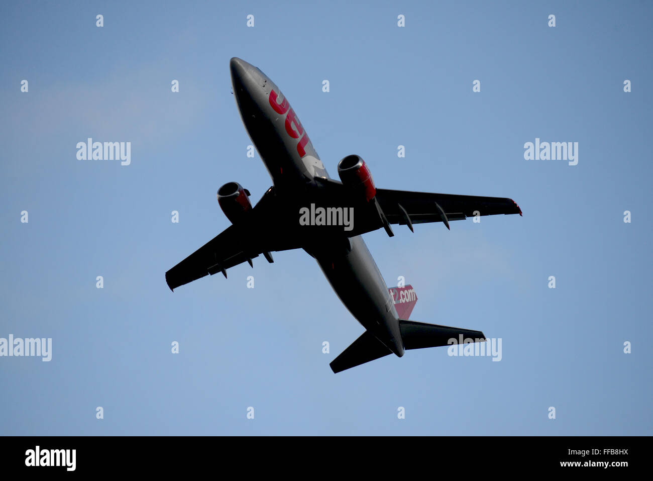 Ein Jet2 Flugzeug am Flughafen Leeds Bradford ausziehen. Bild: Scott Bairstow/Alamy Stockfoto