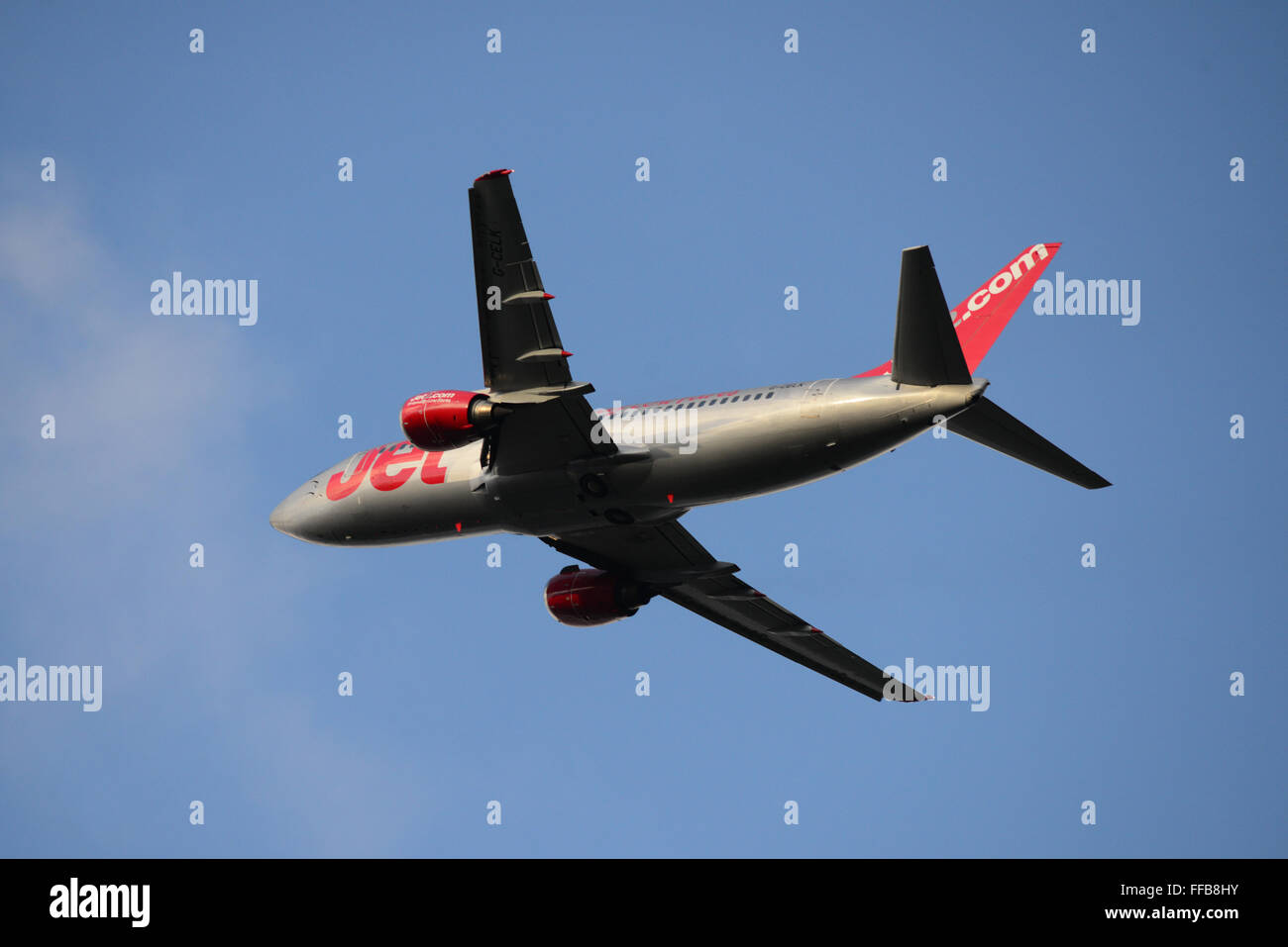 Ein Jet2 Flugzeug am Flughafen Leeds Bradford ausziehen. Bild: Scott Bairstow/Alamy Stockfoto