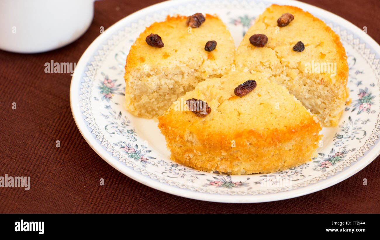 Baath-Kuchen ist eine einzigartige und traditionelle Dessert aus Goa. Baath-Torte, die ein traditionelles Goan Weihnachten und Ostern Delikatesse m Stockfoto
