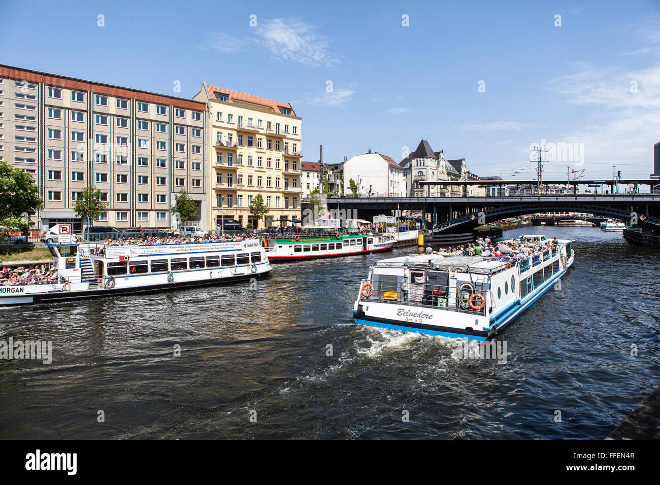 Tourismus-Boot auf Spree, Berlin, Deutschland Stockfoto