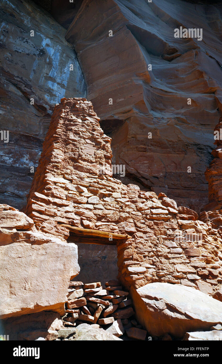 Indianischen Ruinen waren Häuser der Sinagua Menschen verbunden zu Hopi Indianerstammes, Palatki Hopi für "rote Haus", Cliff Wohnung, Sedona Stockfoto