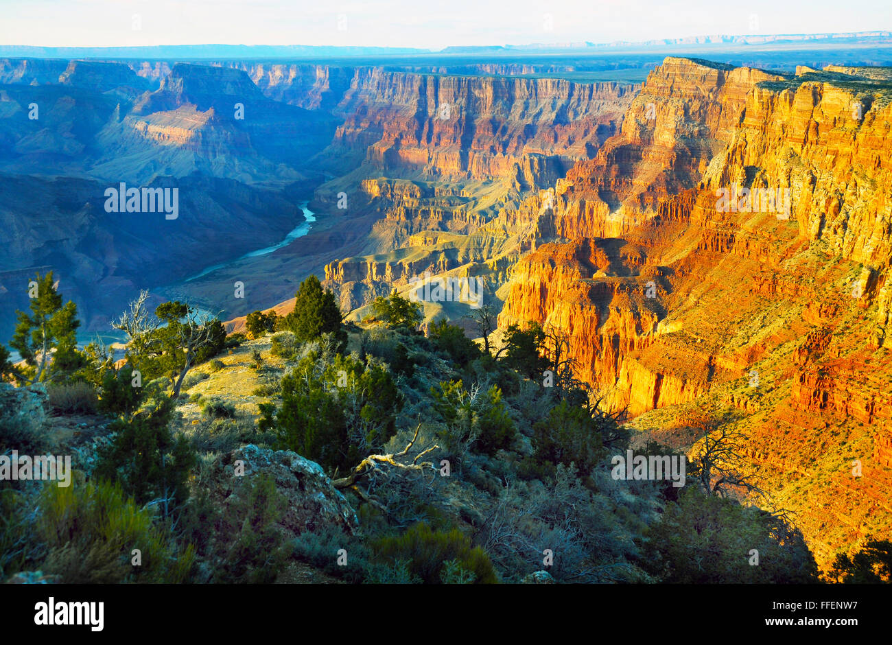 Grand Canyon ist eine steilen Canon geschnitzt durch Koloradofluß Arizona. Indianer siedelten sich geologische Gebiet. Stockfoto
