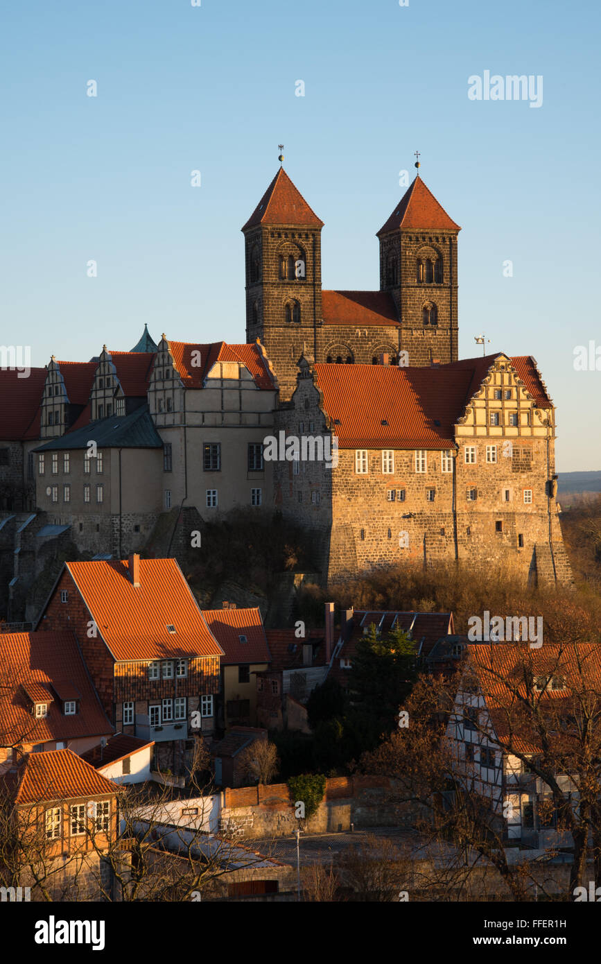 Quedlinburg Castle Hill mit Türmen der St. Servatius-Kirche Stockfoto