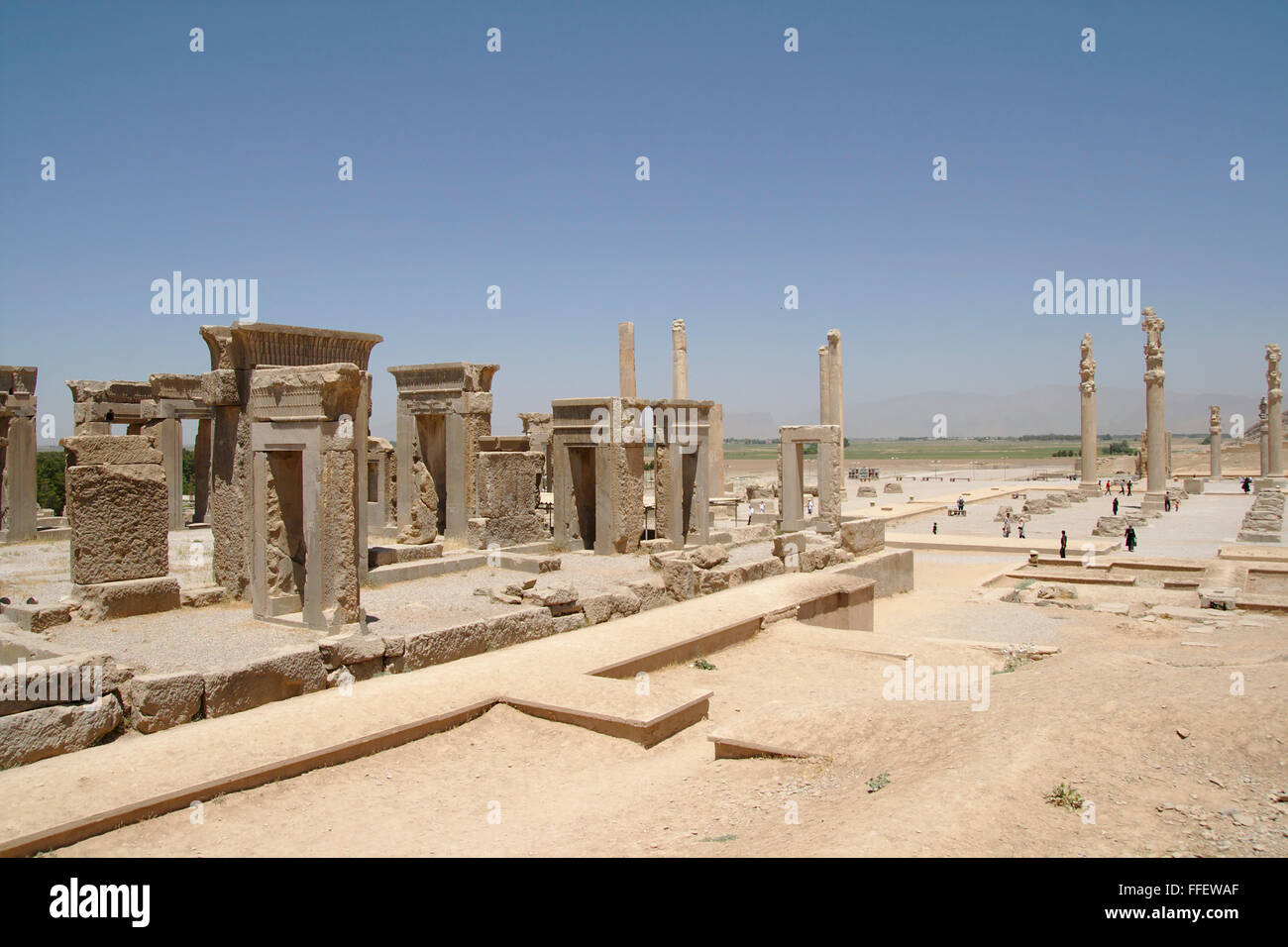 Tachara Palast im Vordergrund, Apadana Palast in den Rücken, Persepolis, Iran Stockfoto