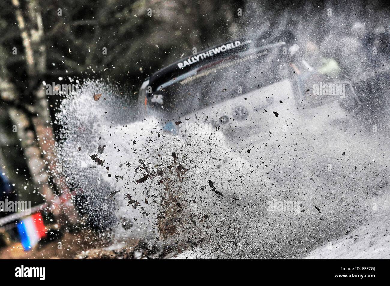 Karlstad, Schweden. 12. Februar 2016. WRC Rallye Schweden. Sebastien Ogier (FR) und Julien Ingrassia (FR) - Volkswagen Polo WRC Credit: Action Plus Sport/Alamy Live News Stockfoto