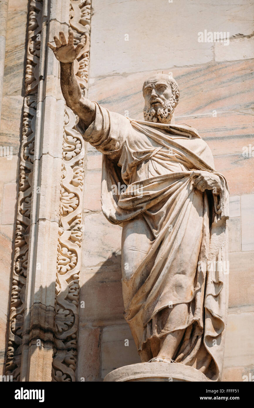 Detail der Fassade des Mailänder Dom oder Duomo di Milano ist Kathedrale Kirche von Mailand, Italien. Stockfoto