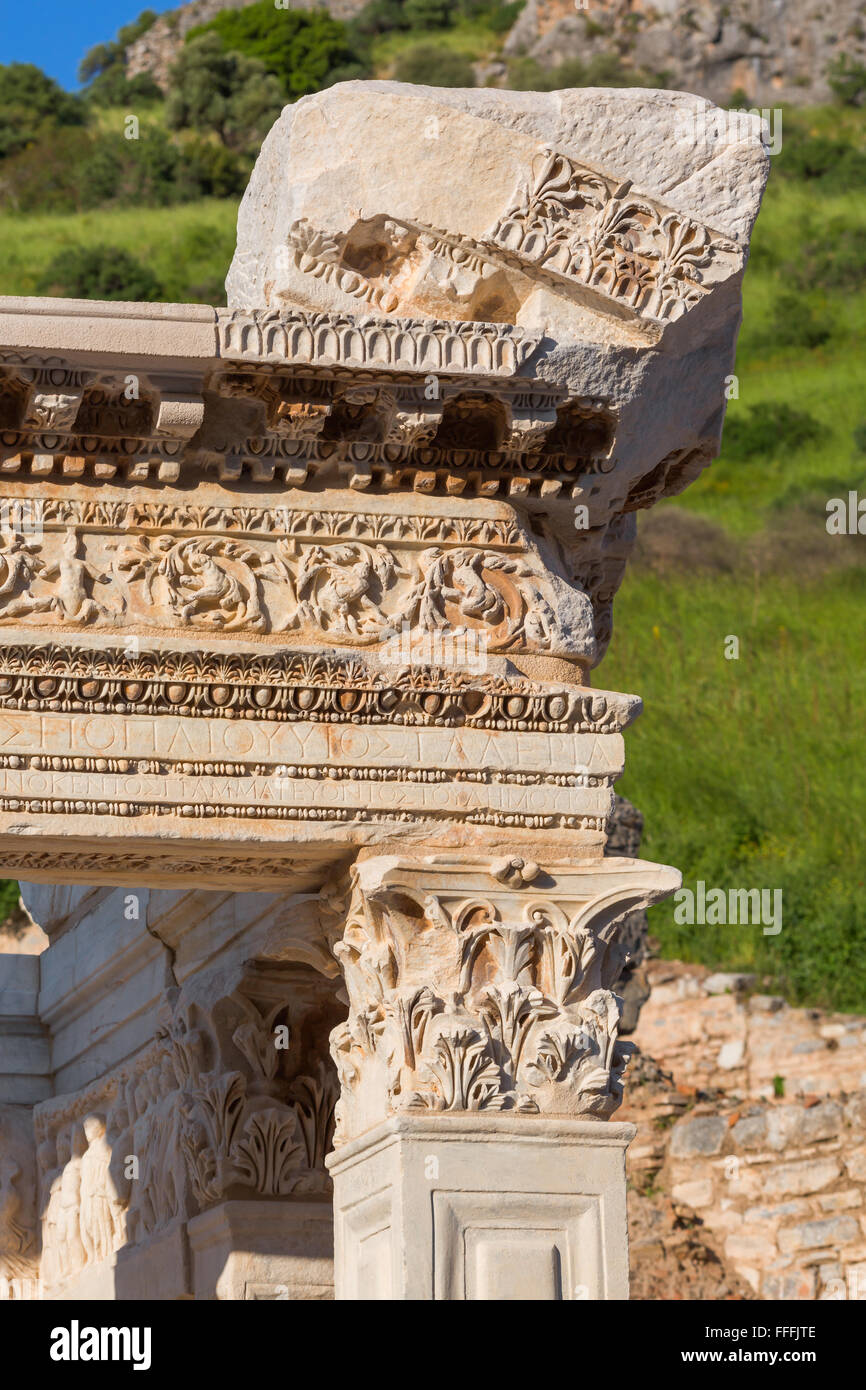 Tempel des Hadrian, Ruinen des antiken Ephesus, Selcuk, Provinz Izmir, Türkei Stockfoto