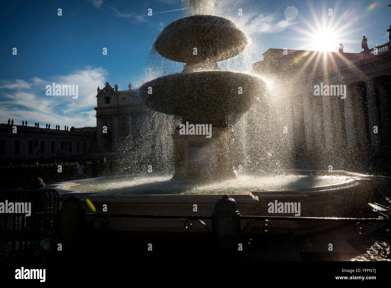 Piazza San Pietro Brunnen. Rom. Italien Stockfoto