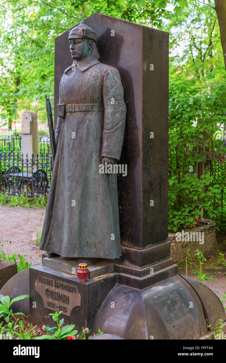 Grab auf dem Friedhof Alexander Nevsky Lavra, Sankt Petersburg, Russland Stockfoto