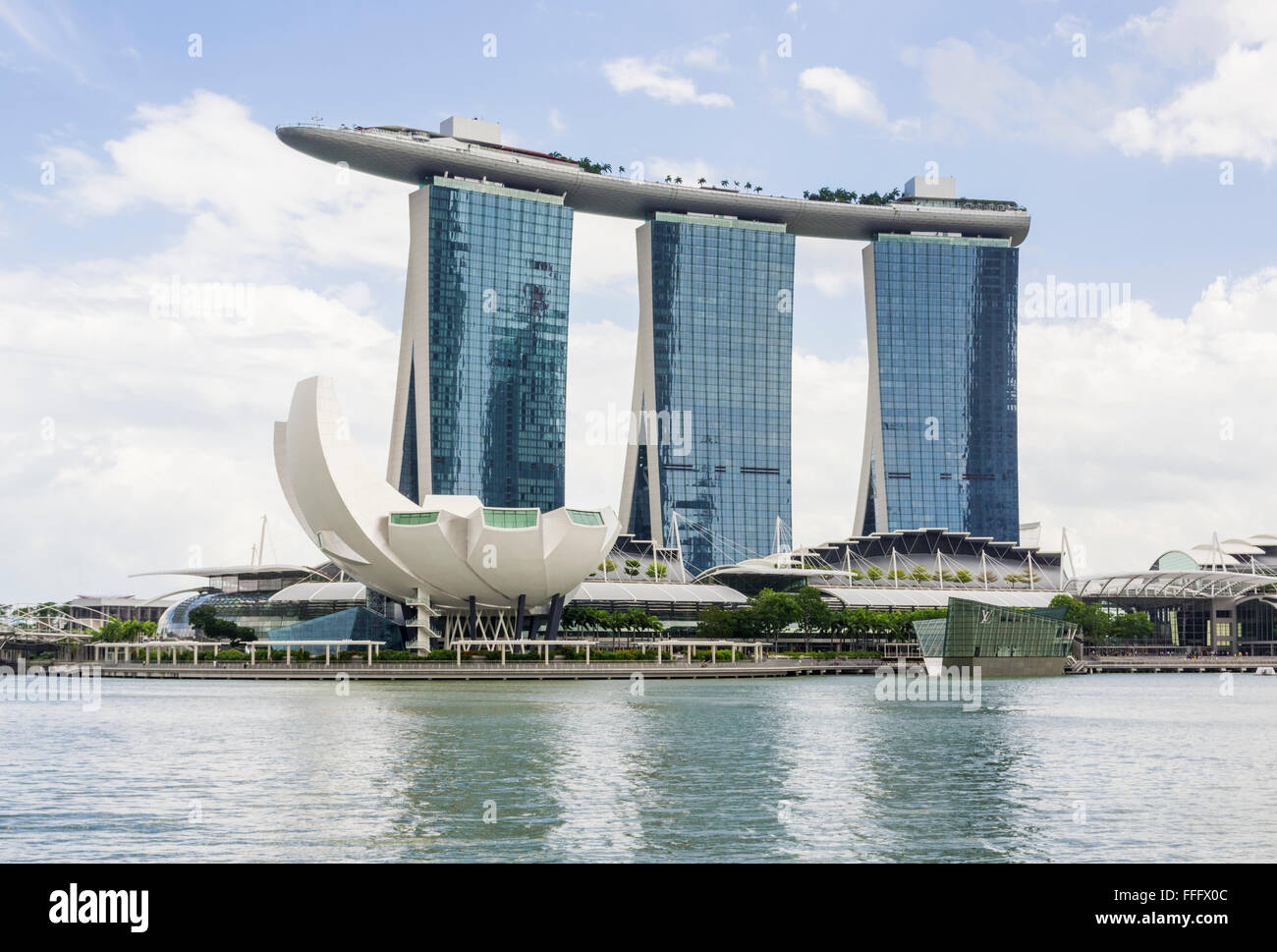 Die legendären Marina Bay Sands und das ArtScience Museum am Marina Bay, Singapur Stockfoto