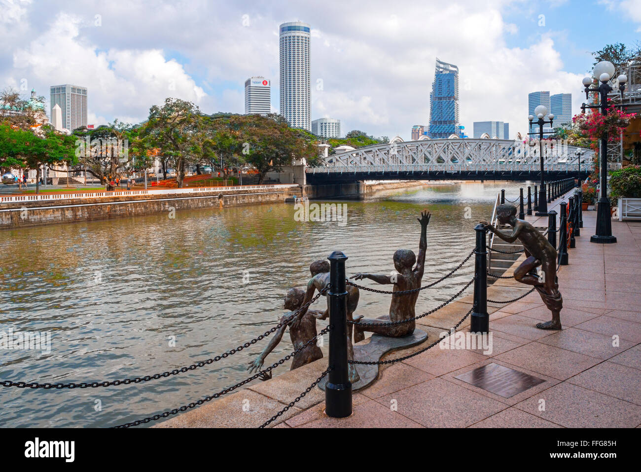 Singapur River mit der ersten Generation Skulpturen, Singapur Stockfoto