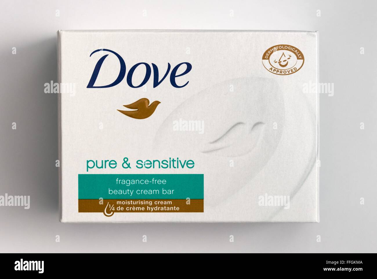Dove reine & sensibler Duft kostenlose Beauty Cream bar Stockfoto