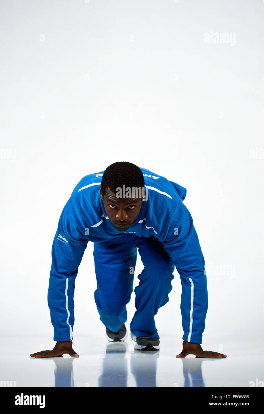 Name: Matt Sanders Rang als Rentner/getrennt: Feldwebel Alter: 29 Heimatstadt: Visalia, Kalifornien  Wohnort: Edwards Air Force Base, Kalifornien  Jahre im Dienst: 6 Schädigung/Behinderung: Knöchel, Nieren und unteren Sprunggelenk Sport/Sport: sitzen Rollstuhl-Basketball, Volleyball und Leichtathletik was Krieger Spiele bedeuten für Sie?  Dies ist mein drittes Jahr in der Krieger spielen. Es ist eine Chance für Kriegsveteranen, verwundet oder krank, ihr eigenes Leben zu erholen.  Was motiviert Sie für das Team der Air Force Warrior Spiele ausprobieren? Es war Stockfoto