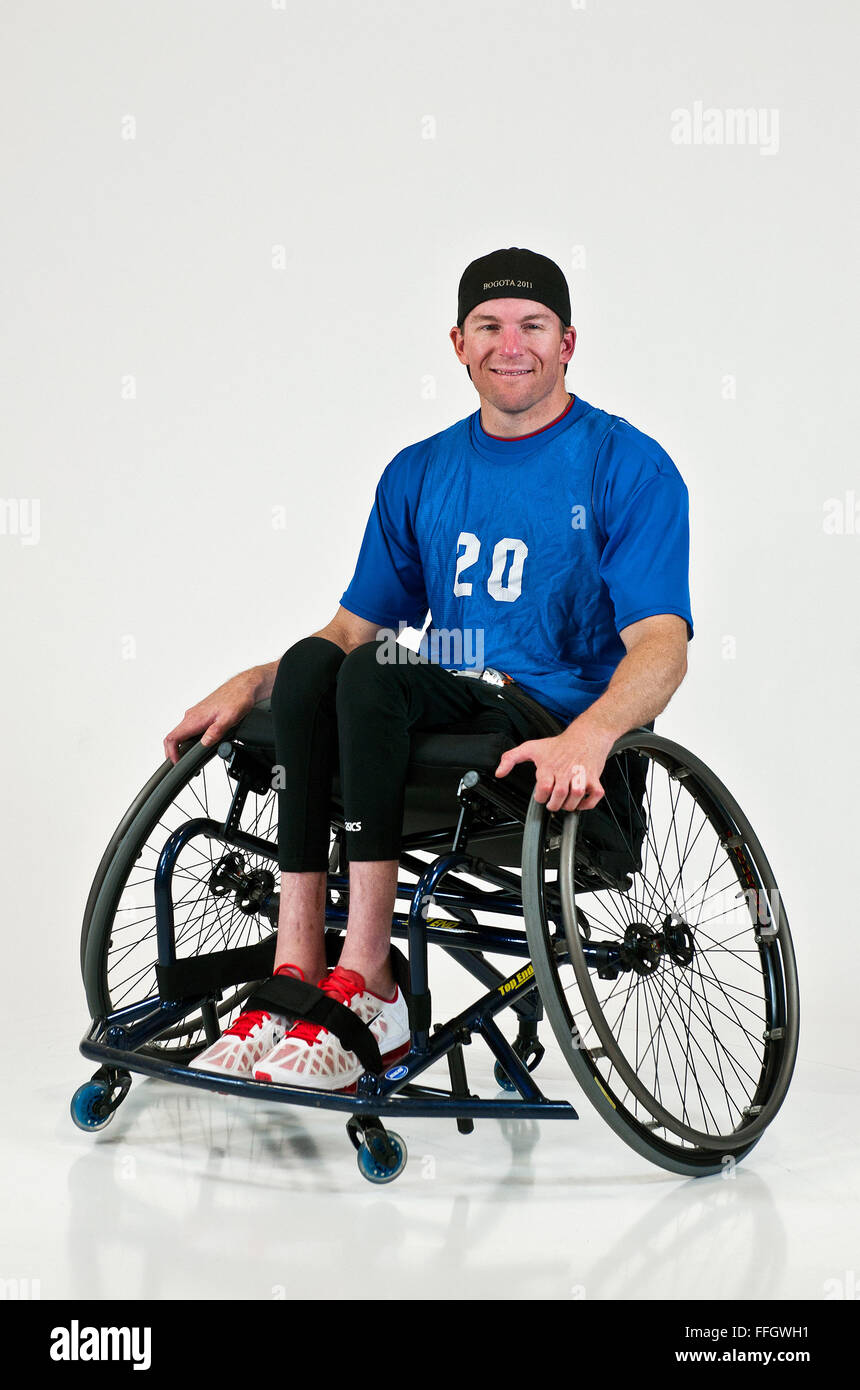 Name: Jeff Odom Rank als Rentner/getrennt: senior Airman Alter: 35 Heimatstadt: Tucson, ARIZ.  Wohnort: San Diego, Kalifornien  Jahre im Dienst: 4 Schädigung/Behinderung: Verletzung des Rückenmarks mit Beeinträchtigung, beide Arme und Hände Sport/Sport: Radfahren, Spur und Feld und Rollstuhl Basketball was Krieger Spiele bedeuten für Sie?  Dies ist meine erste Gelegenheit zur Teilnahme an den Krieger spielen. Es ist eine großartige Gelegenheit, die Air Force Team aufbauen und betreuen Menschen. Gibt es eine Menge andere Athleten, die lernen, wie man den Stuhl verwenden, und verwende ich meinen Hintergrund um zu helfen, sie zu lehren. Stockfoto