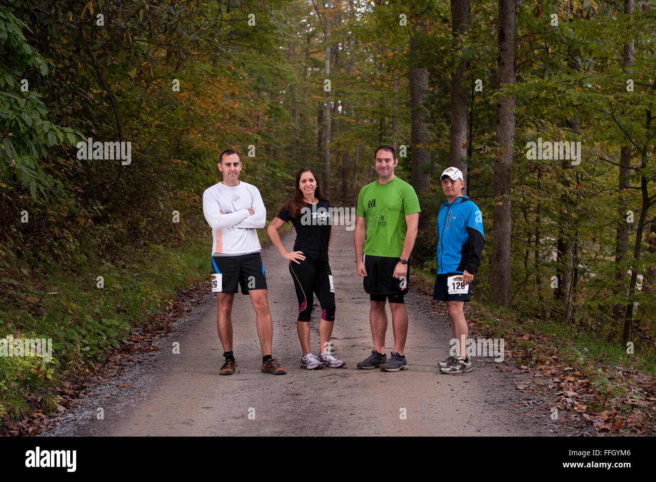 (V.l.) Capt Brian Viola, Master Sgt. Angela Santos, Captain Andrew Dartt und Senior Master Sgt. Jorge Laurel sind Mitglieder der Air Force Team 126 und Sitz in Fort George G. Meade, Maryland. Stockfoto