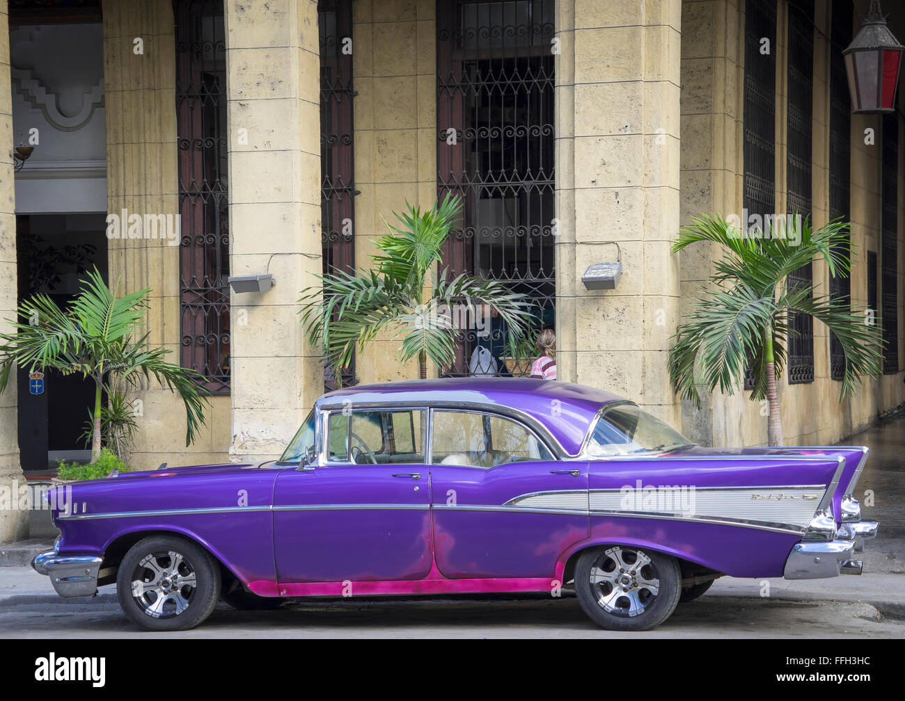 Oldtimer und Havanna-Architektur Stockfoto