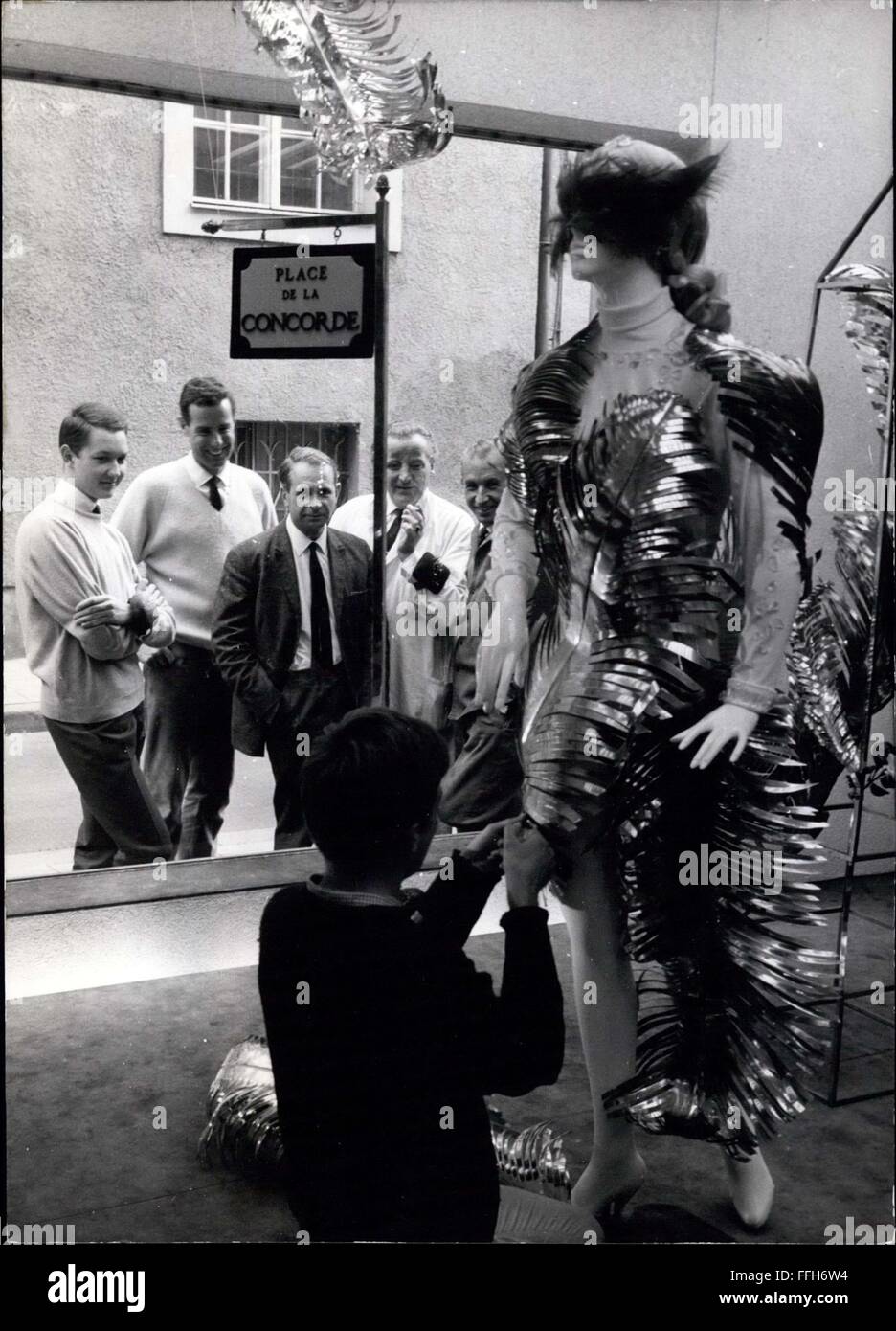 Zehn fensterschneider von acht Fotos und Bildmaterial in hoher