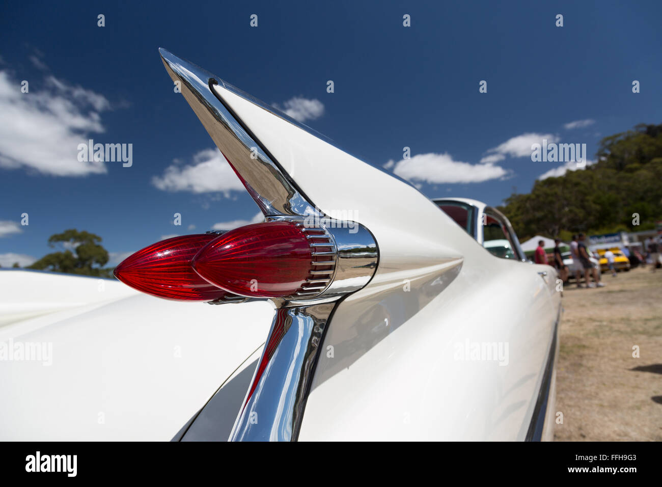 Eine Auswahl von meist amerikanischen Oldtimern auf dem Display an der jährlichen Picknick am Hanging Rock Car Show in Victoria, Australien auf F Stockfoto