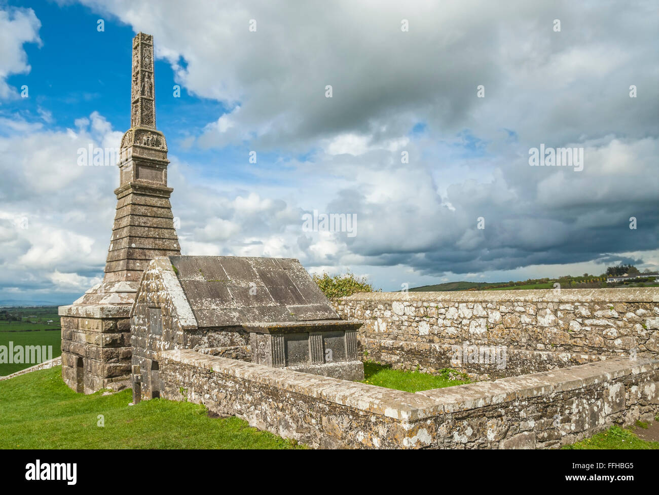 O'Scully Monument auf dem Friedhof im Rock Cashel Castle, Irland Stockfoto