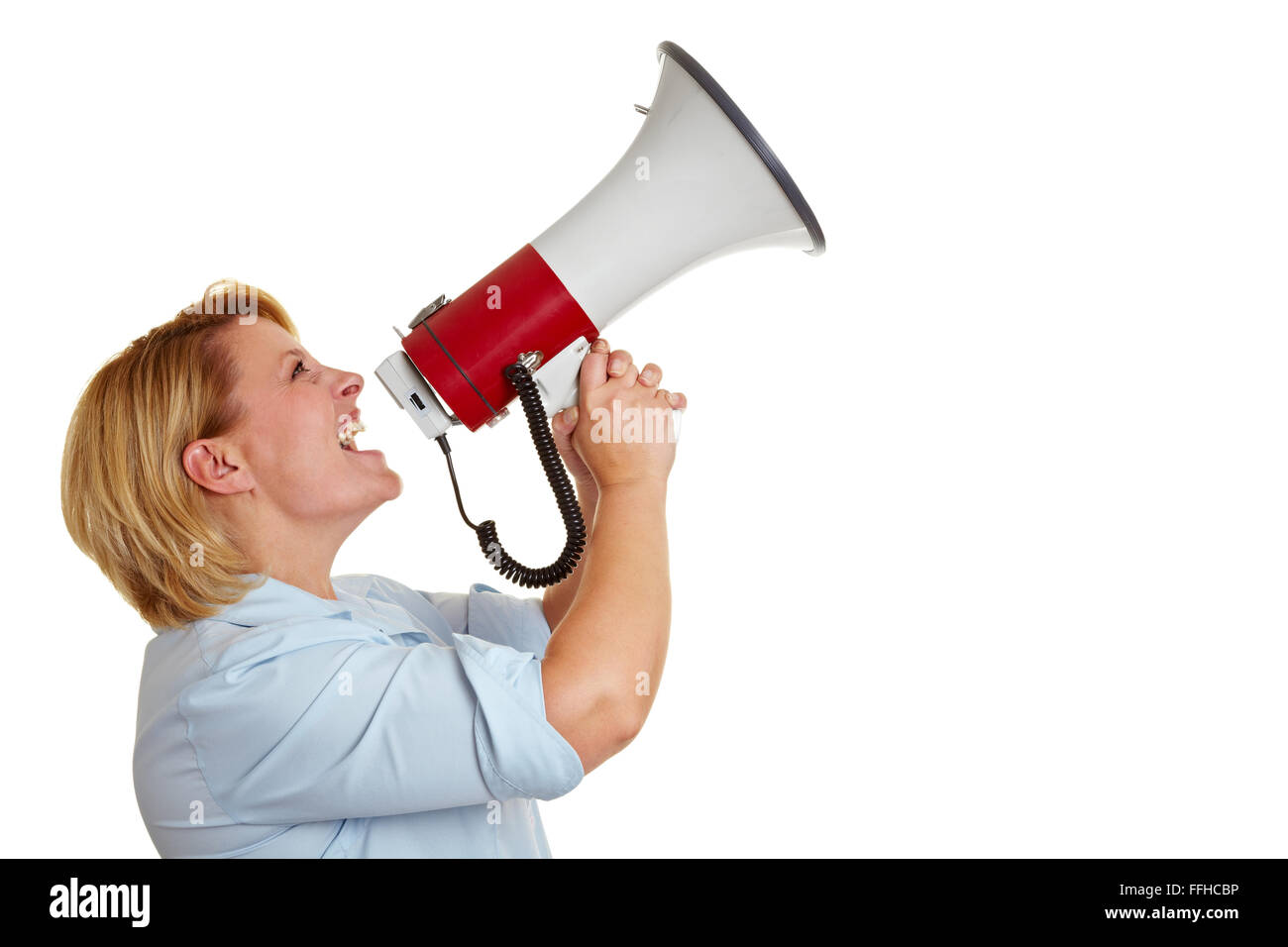 Business-Frau in ein Megaphon laut zu schreien Stockfoto