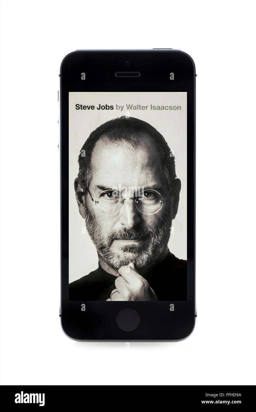 Neue Apple iPhone mit Bild von Steve Jobs Buch auf weißem Grund. Stockfoto