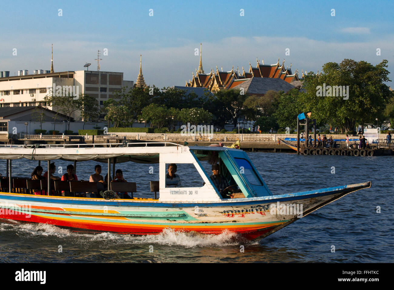 Chao Praya Express Boot Bangkok, Boot, Fähre. Bangkok. Asien.  Der Chao Phraya Fluss eine gute Möglichkeit macht, um herumzukommen, sinc Stockfoto