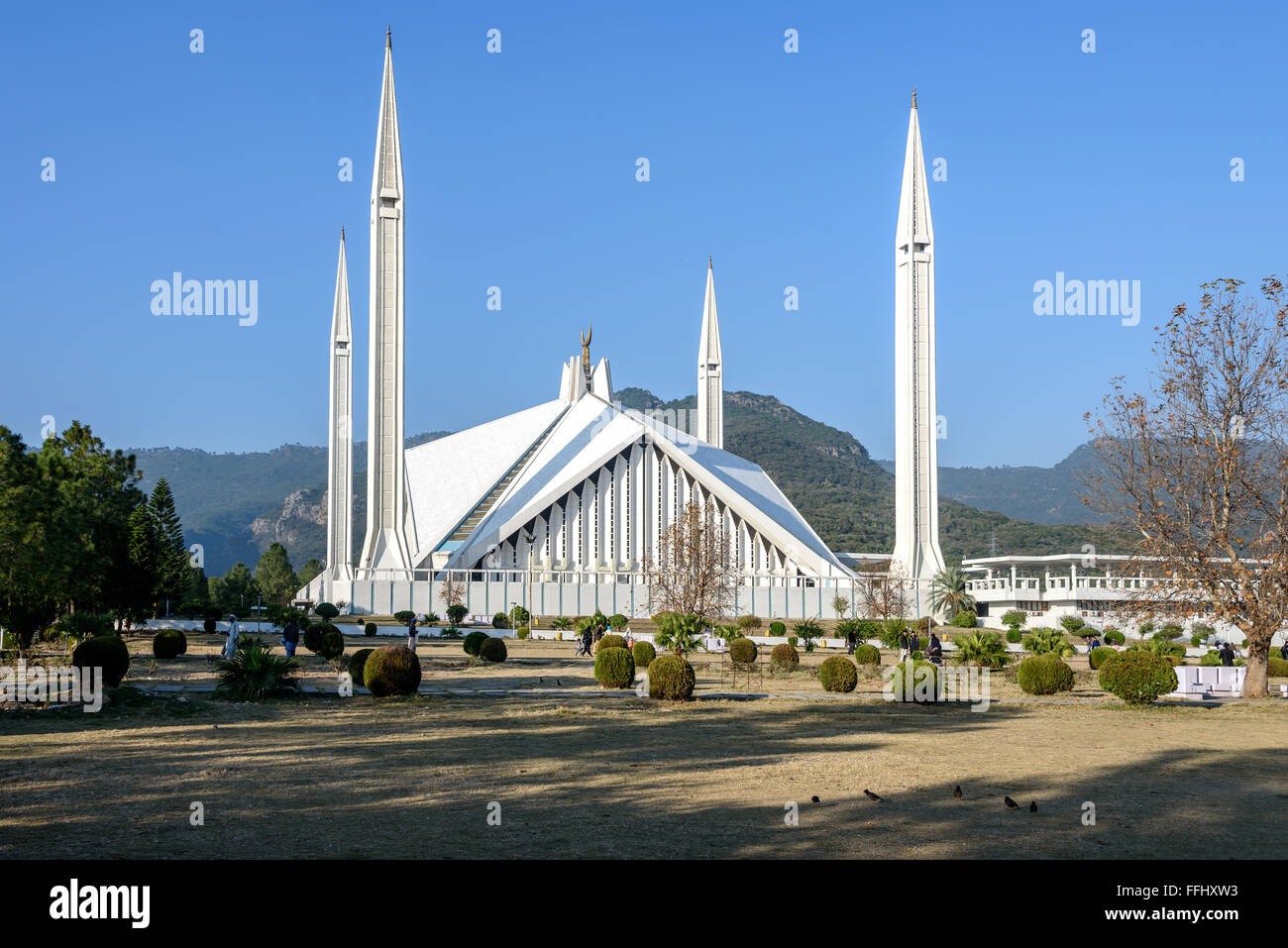 Die Faisal-Moschee ist die größte Moschee in Pakistan, befindet sich in der nationalen Hauptstadt Islamabad. Stockfoto