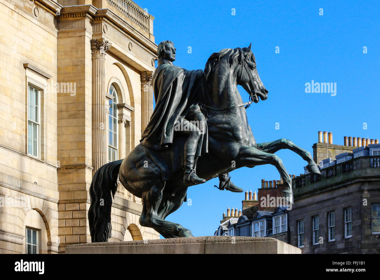 Statue des Herzogs von Wellington auf dem Pferderücken, Princes Street, Edinburgh, Schottland, UK Stockfoto