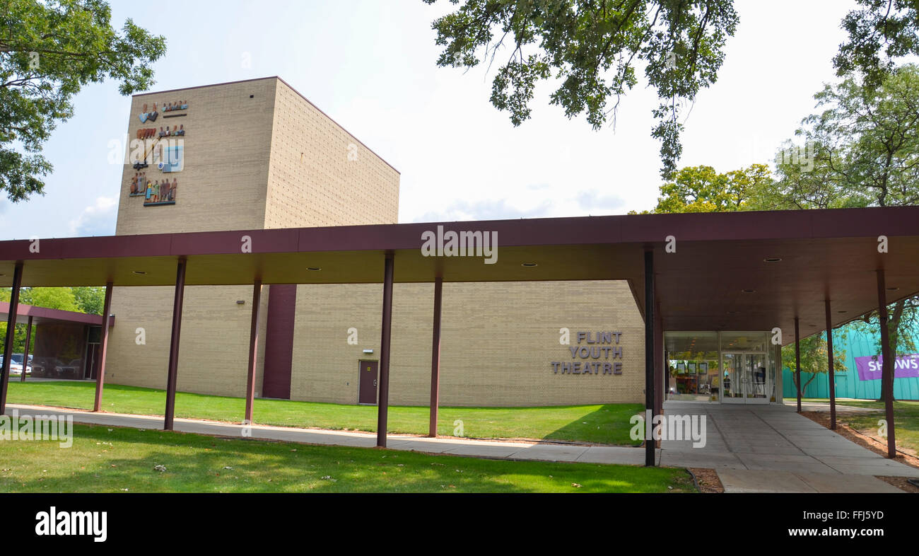 FLINT, MI - 22 AUGUST: The Flint Youth Theater in Flint, MI am 22. August 2015 erscheint hier. Stockfoto