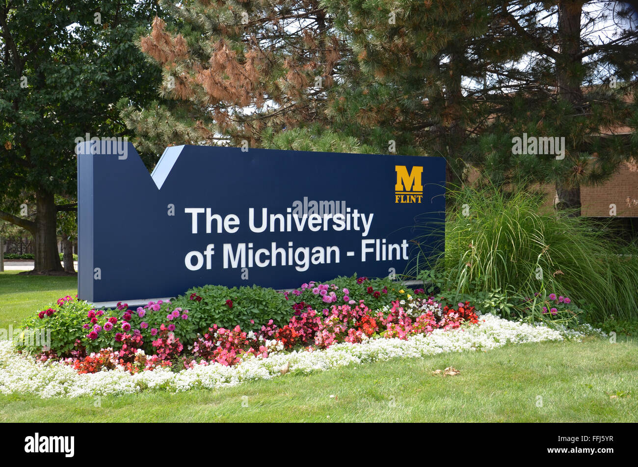 FLINT, MI - 22 AUGUST: The University of Michigan Flints Zeichen 22. August 2015 zeigt. Stockfoto