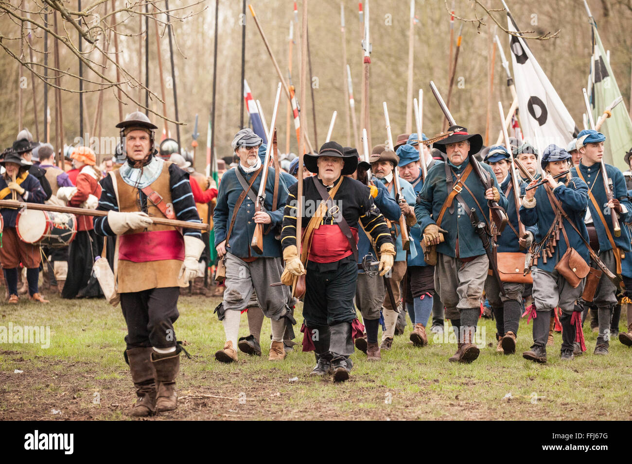 Reenactment durch die versiegelten Knoten Gesellschaft der Englischen Bürgerkrieg Schlacht von Nantwich Cheshire England Stockfoto