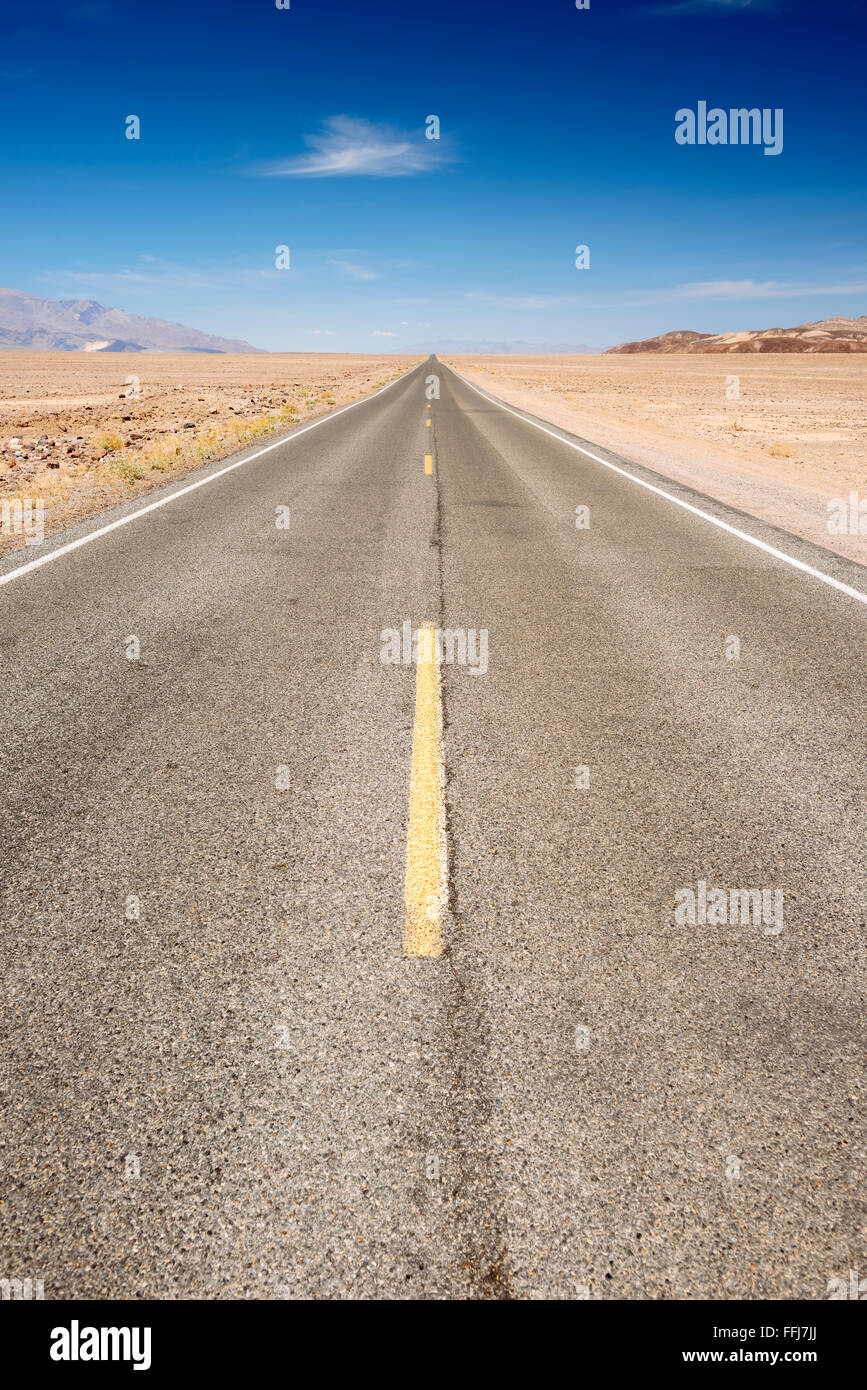 Badwater Road in Death Valley Nationalpark, Kalifornien Stockfoto