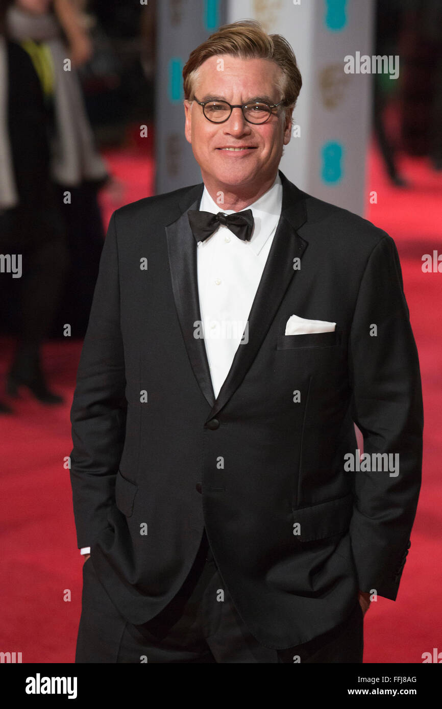 London, UK. 14. Februar 2016. Drehbuchautor Aaron Sorkin. Roten Teppich Ankünfte für den 69. EE British Academy Film Awards, BAFTAs, am Royal Opera House. Bildnachweis: Lebendige Bilder/Alamy Live-Nachrichten Stockfoto