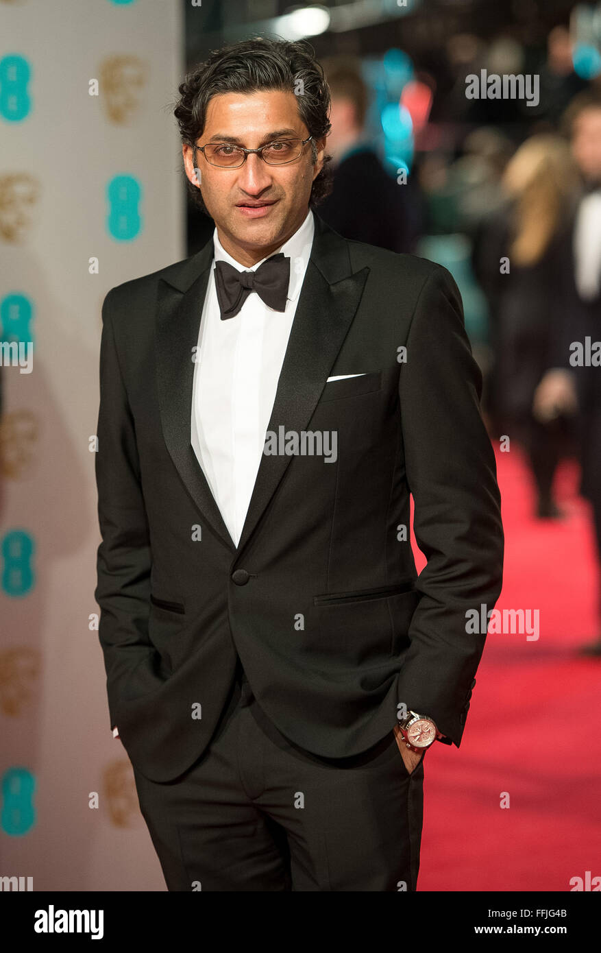 London, UK. 14. Februar 2016. Asif Kapadia kommt bei den EE British Academy Film Awards, BAFTA Awards, am Royal Opera House in London, England, im 14. Februar 2016. Bildnachweis: Dpa picture Alliance/Alamy Live News Stockfoto