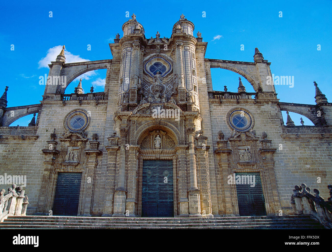 Fassade der Kathedrale. Jerez De La Frontera, Provinz Cadiz, Andalusien, Spanien. Stockfoto