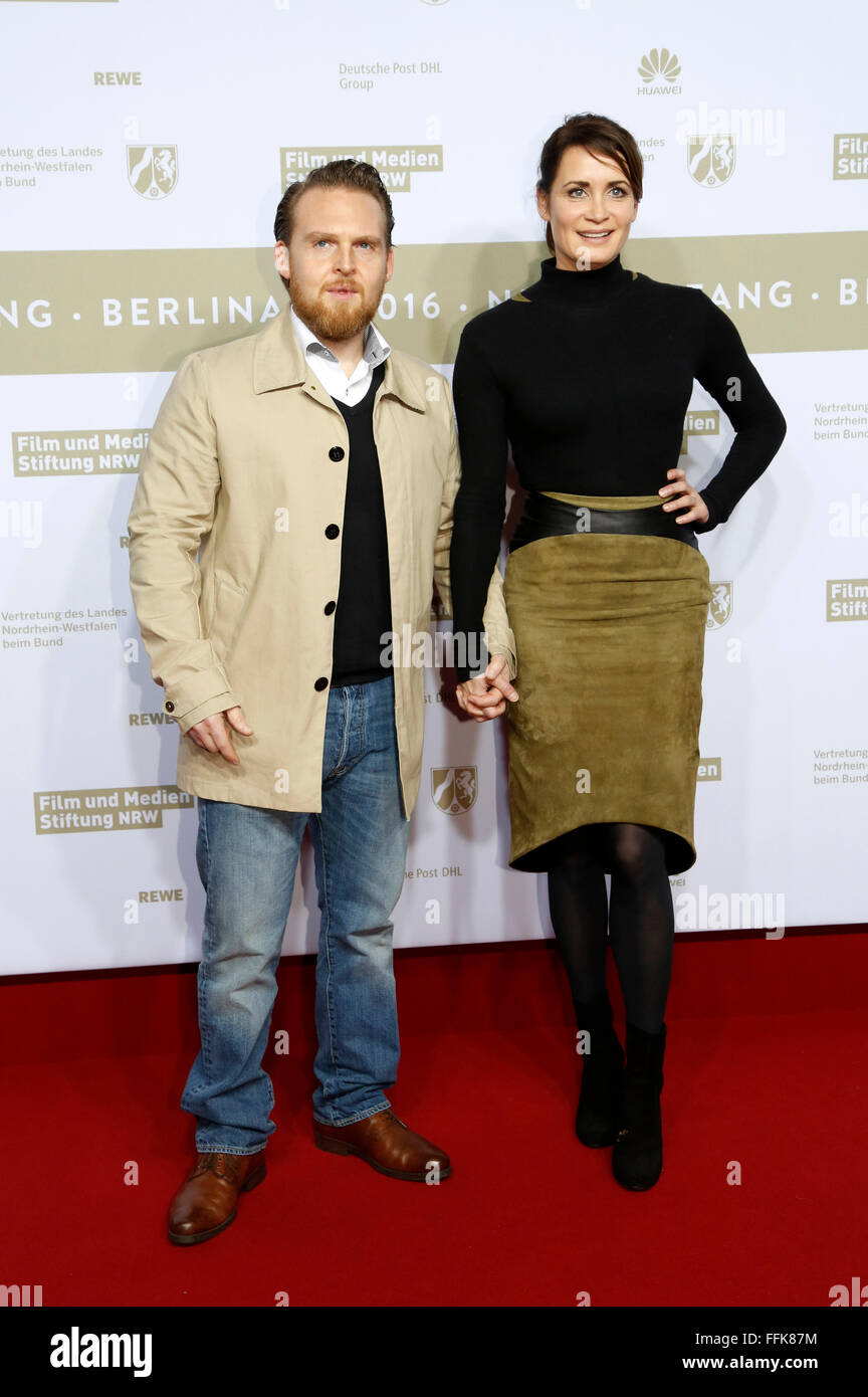 Axel Stein und Anja Kling an der NRW-Rezeption 2016 während der 66. Berlin International Film Festival / Berlinale 2016 bei Landesvertretung Nordrhein-Westfalen am 14. Februar 2016 in Berlin, Deutschland. Stockfoto