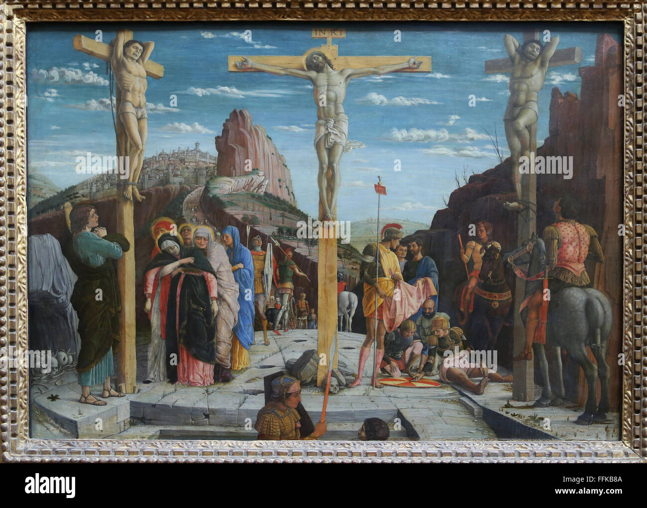 Die Kreuzigung. Panel im zentralen Teil der Predella. 1457-1405. von Andrea Mantegna (1431-1506). Italien. Stockfoto