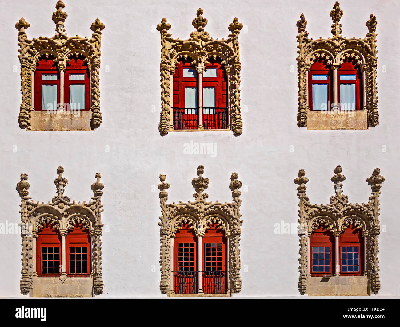 Reich verzierte Fenster des Nationalen Palastmuseums, Sintra Portugal Stockfoto