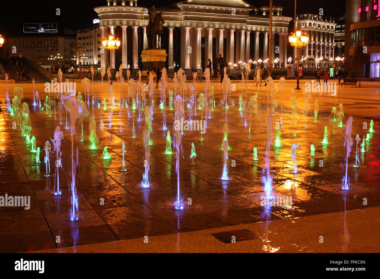 Brunnen auf dem Hauptplatz in Skopje, Mazedonien Stockfoto