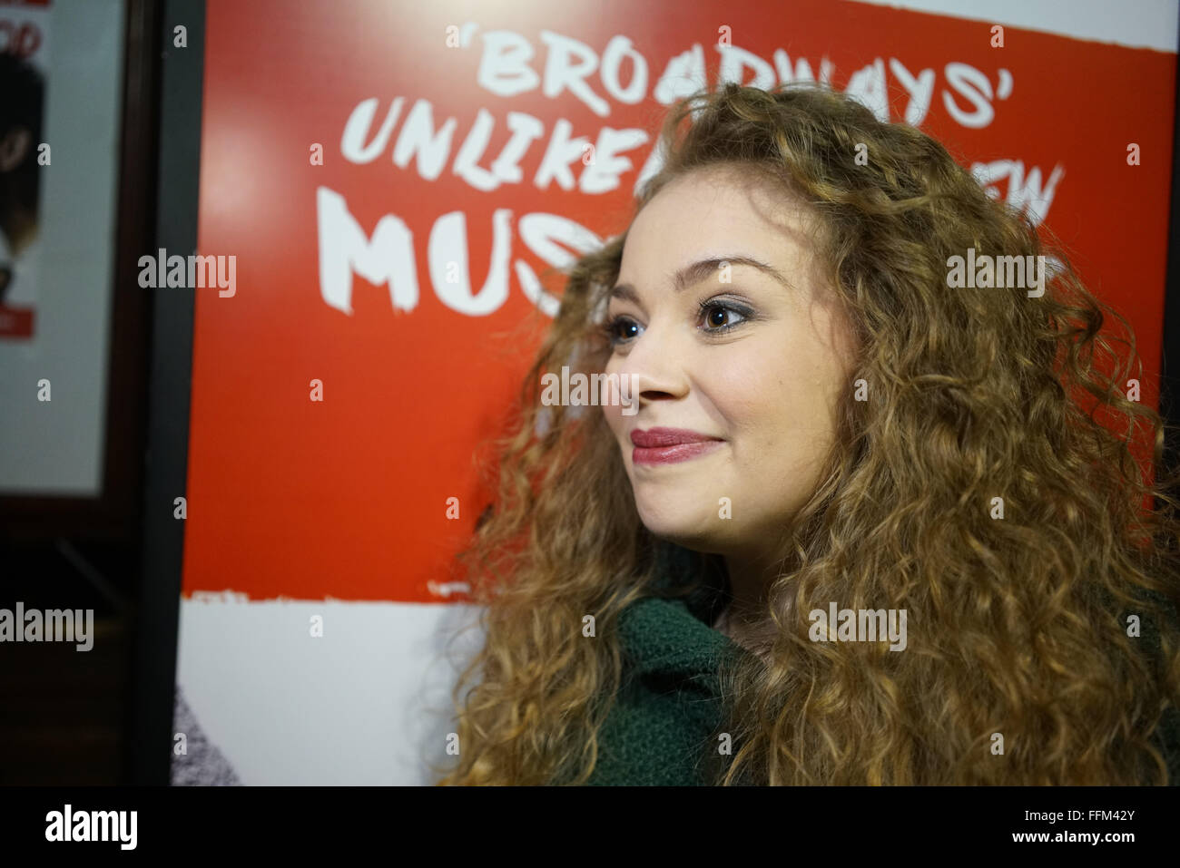 London, UK. 15. Februar 2016. Carrie Hope Fletcher besucht die "Hand zu Gott" drücken Sie die Nacht im Vaudeville Theatre am 15. Februar 2016 in London, England. Bildnachweis: Siehe Li/Alamy Live News Stockfoto