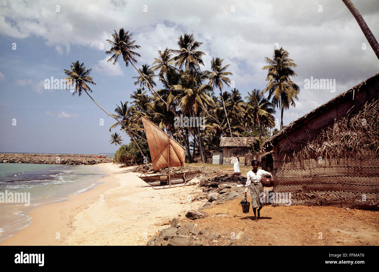 Geographie / Reisen, Sri Lanka, Hikkaduwa, Strände, Fischerhäuser und Einsegelkanu, 70er Jahre, zusätzliche Rechte-Clearences-nicht verfügbar Stockfoto