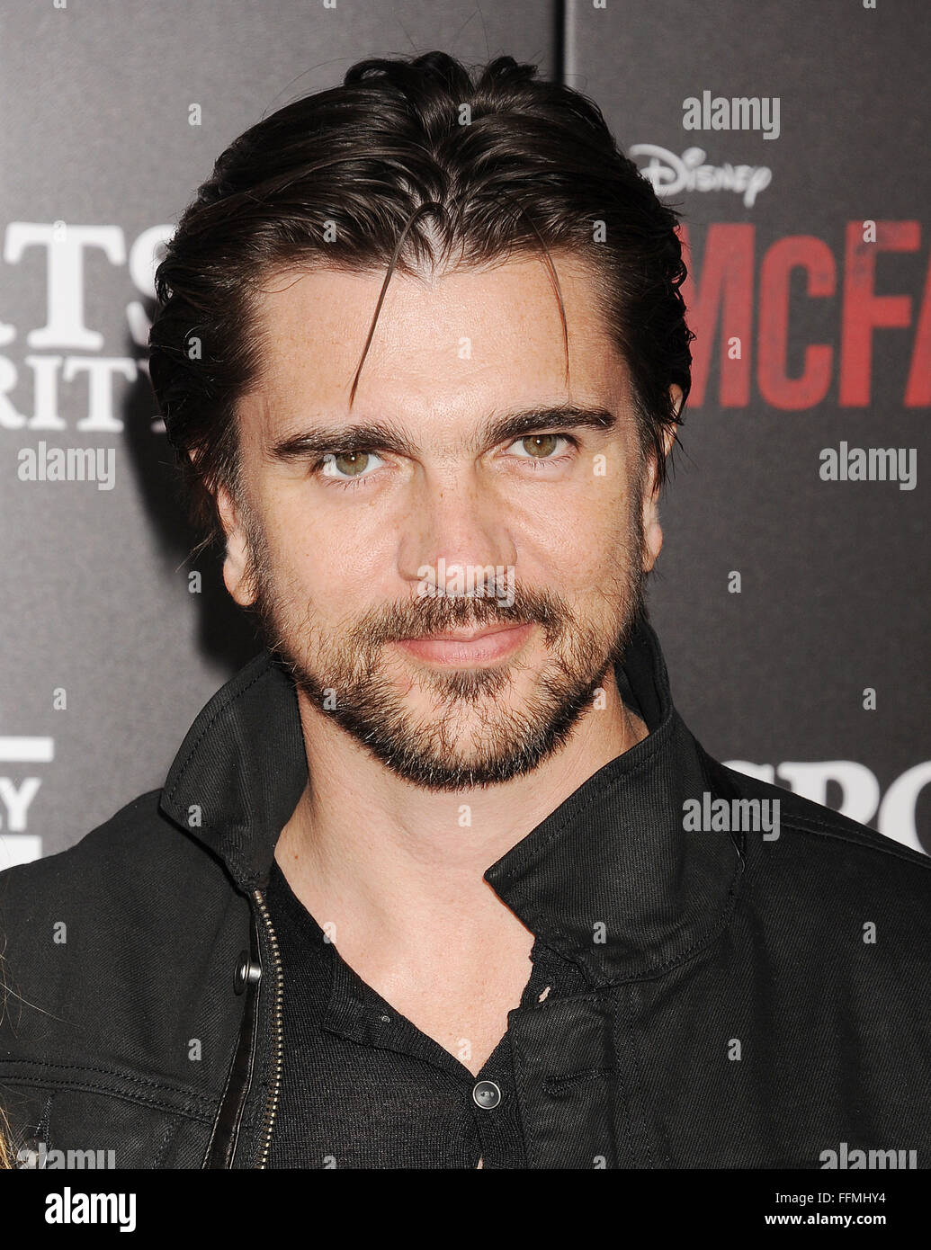 Sanger Juanes Kommt Am 9 Februar 2015 Im El Capitan Theatre In Hollywood Kalifornien Zur Weltpremiere Von Disneys Mcfarland Usa Stockfotografie Alamy