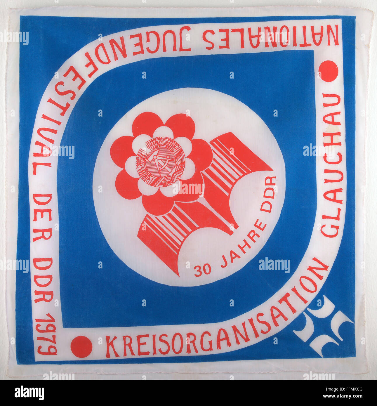 Geographie / Reisen, Ostdeutschland, Politik, Tuch der Glauchauer Kreisorganisation für das nationale Jugendfestival anlässlich des 30. Jahrestages der DDR, 1979, Zusatz-Rechte-Clearenzen-nicht vorhanden Stockfoto