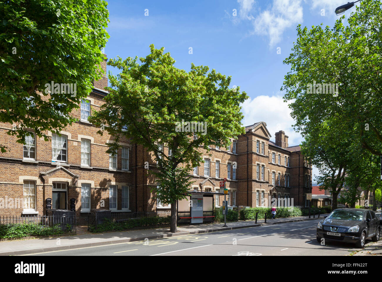 Du Cane Road in London. Sozialer Wohnungsbau. Stockfoto